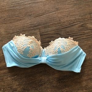 Blue strapless SOMA Bra